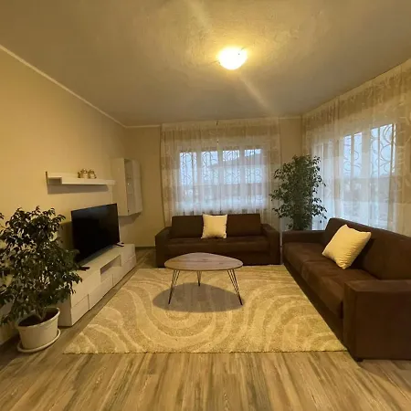 Giusy דירה *